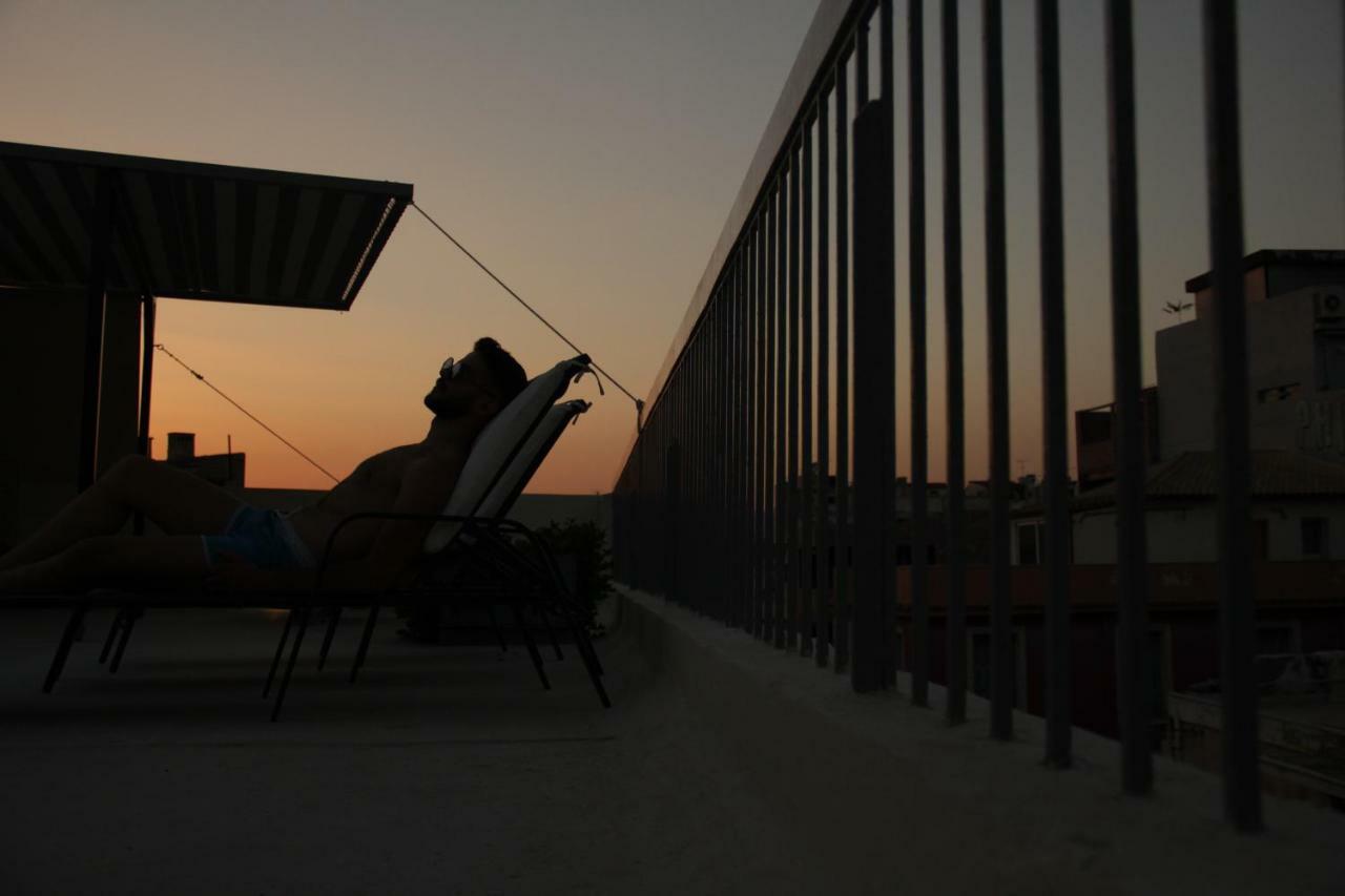 Monastiraki #Wallsfree Citycenter- Unspoiled Athens Apartments Buitenkant foto